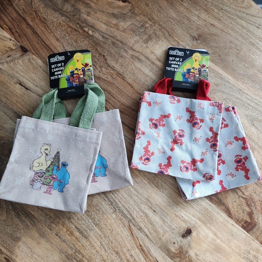 Sesame Street And Elmo Reusable Canvas Mini Tote Christmas Gift Bags NWT -  NWT